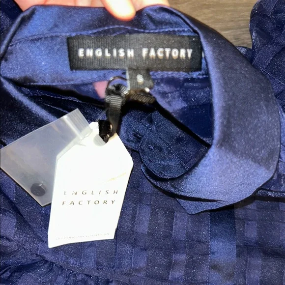 English factory Organza short sleeve button front midi dress - Picture 9 of 11